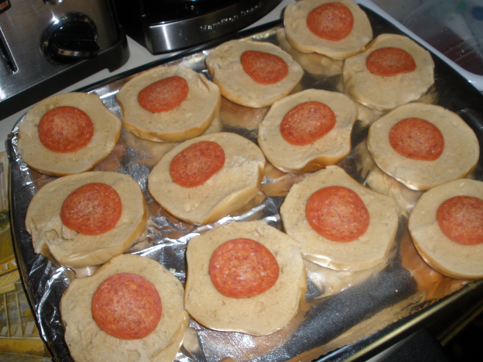 Danielle's Cookbook Mini Pizza Bagels!!