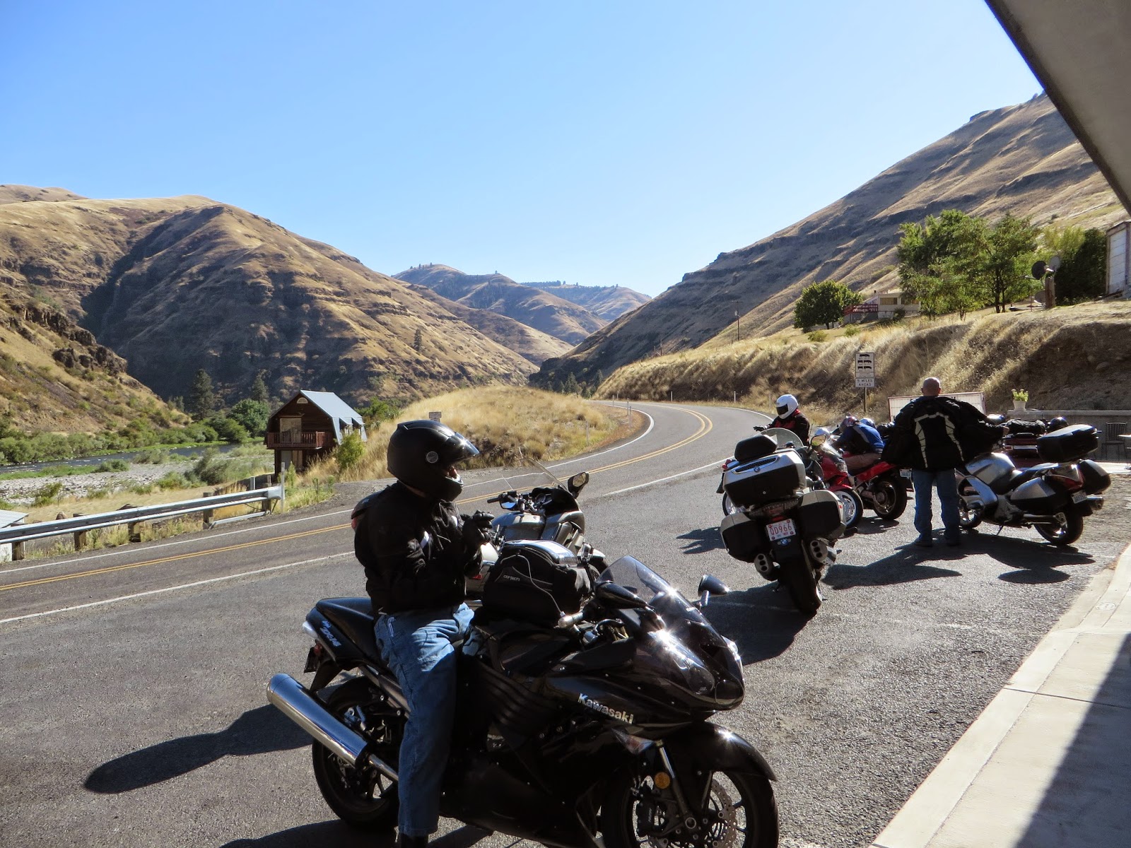 DESTINATIONS NORTHWEST Rattlesnake Grade A Road to Remember