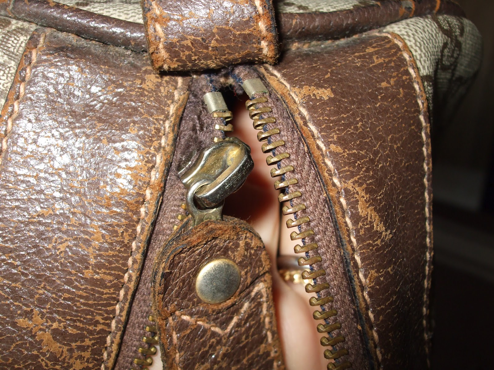 Keiki On Board: Vintage Gucci Bag: Repair or Replace?