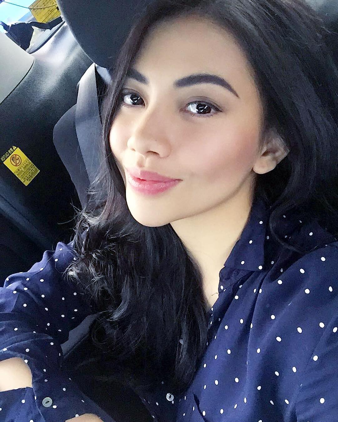 Biodata Lengkap Kezia Karamoy Adik Angel Karamoy dan Agam