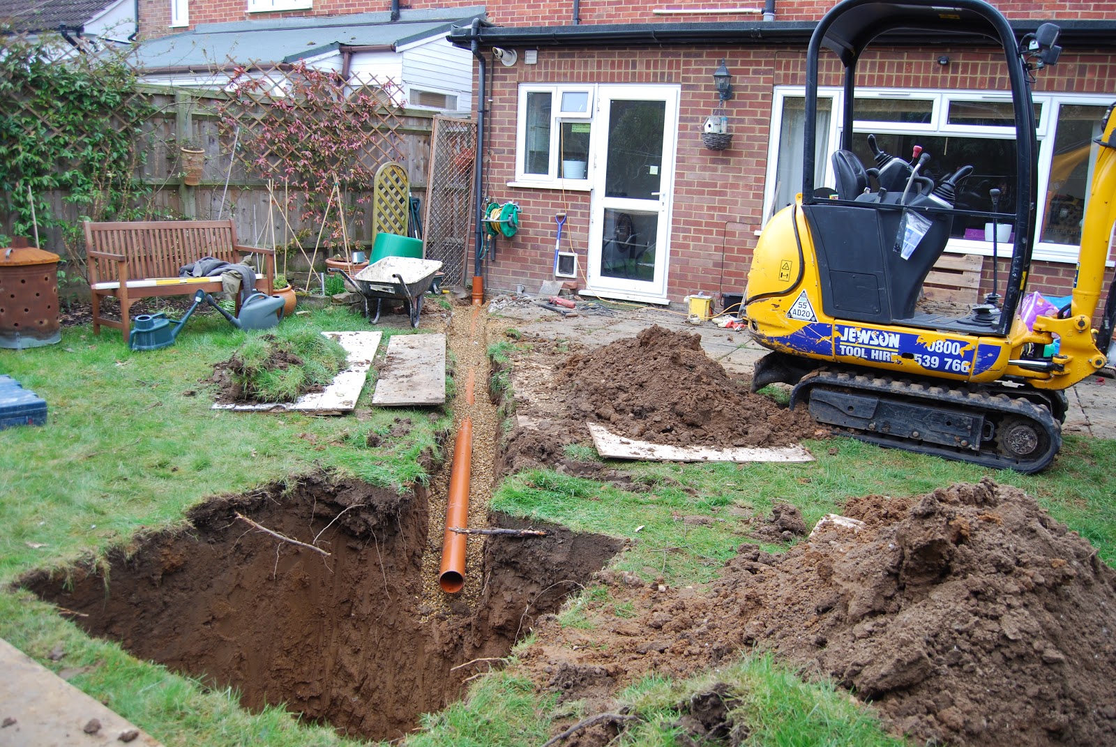 Beginner's Guide to Building a House Extension Day 2 Groundworks