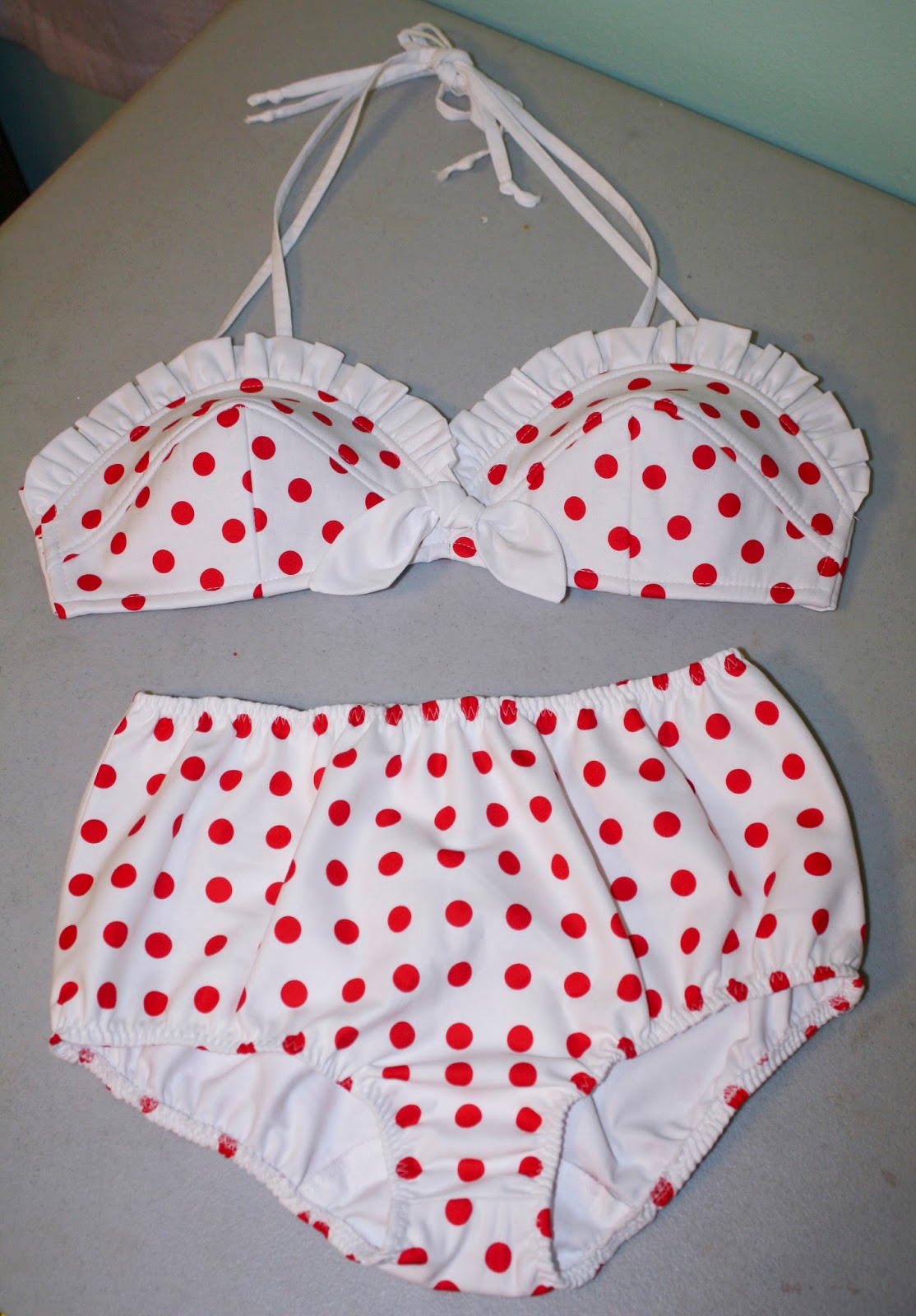 Morningstar Pinup: Marilyn Monroe- Red & White Polkadot Bikini 3pc
