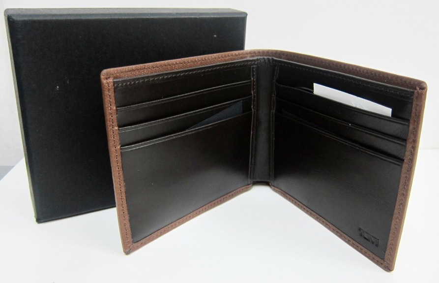 Tumi Men's Wallets For Sale | IUCN Water