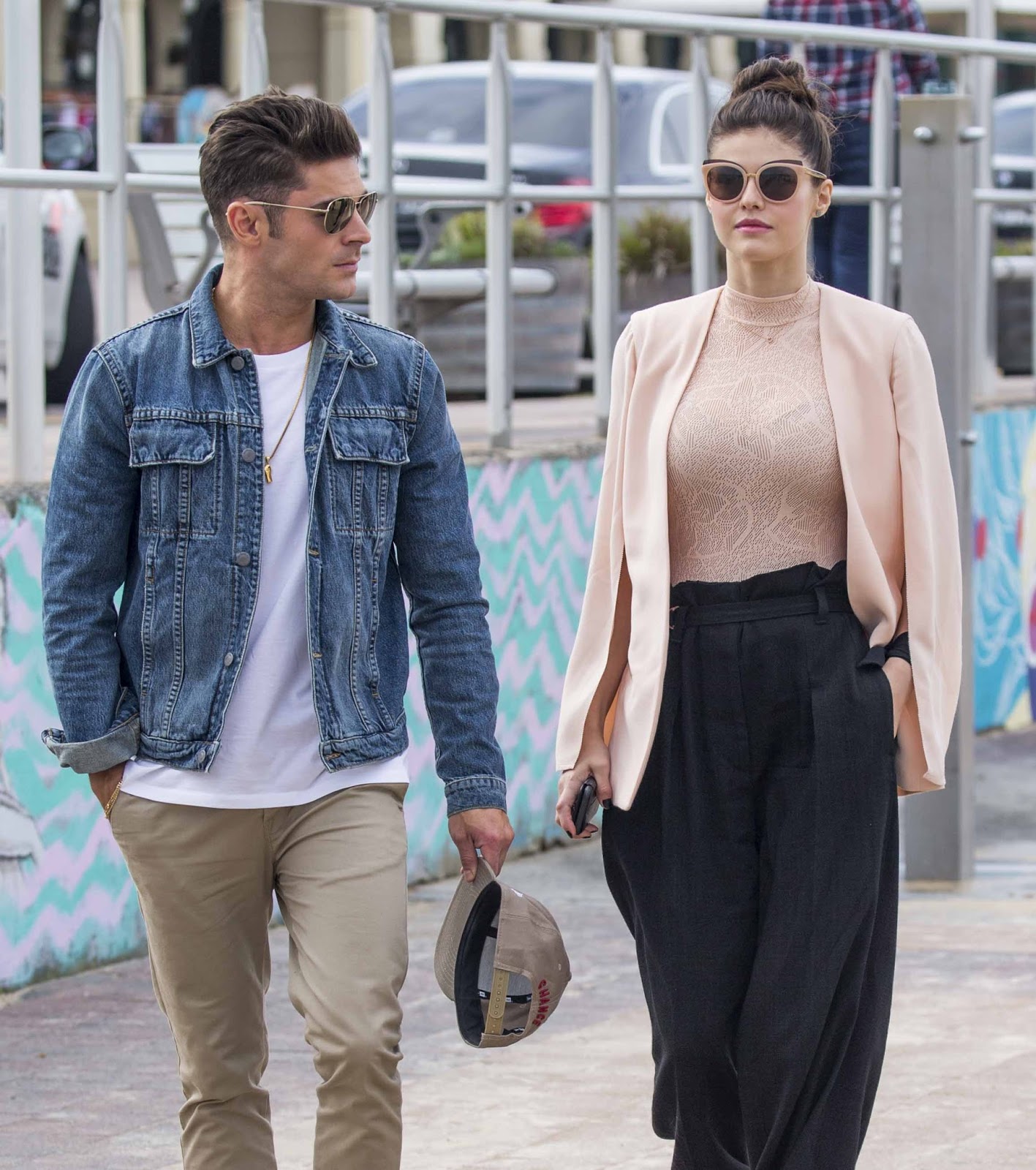 Zac Efron Source Perú Alexandra Daddario y Zac Efron Bondi Beach