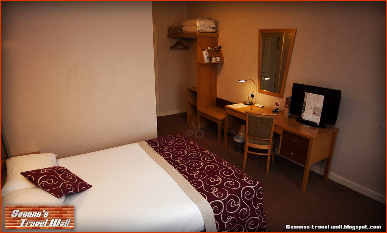 Seanna's Travel Wall Jurys Inn Christchurch