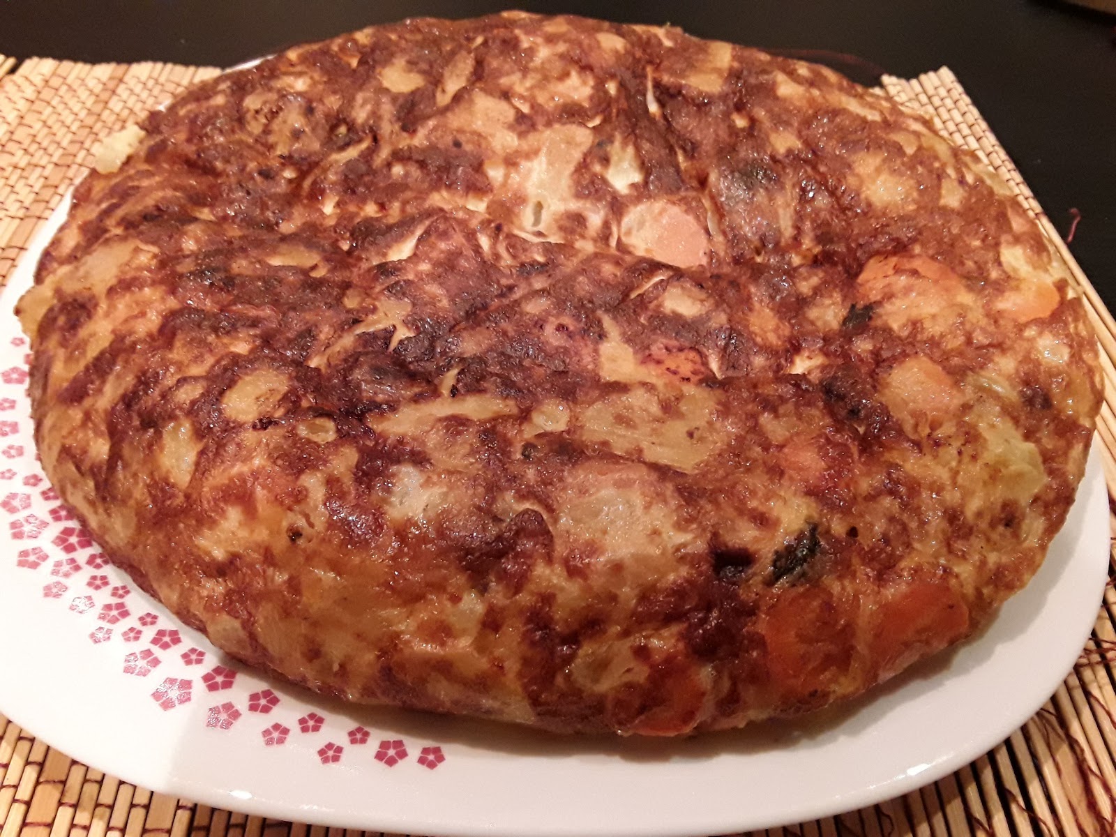 TORTILLA DE PATATAS, CEBOLLA, ZANAHORIA Y COLIFLOR COCINASERGI