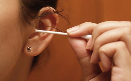 Cara Membersihkan Telinga Yang Tidak Membahayakan Kesehatan Pendengaran
