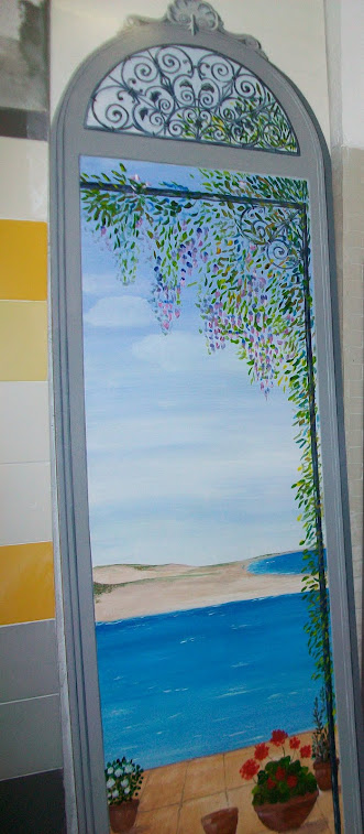 Pannello in compensato decorato a finta porta sul mare