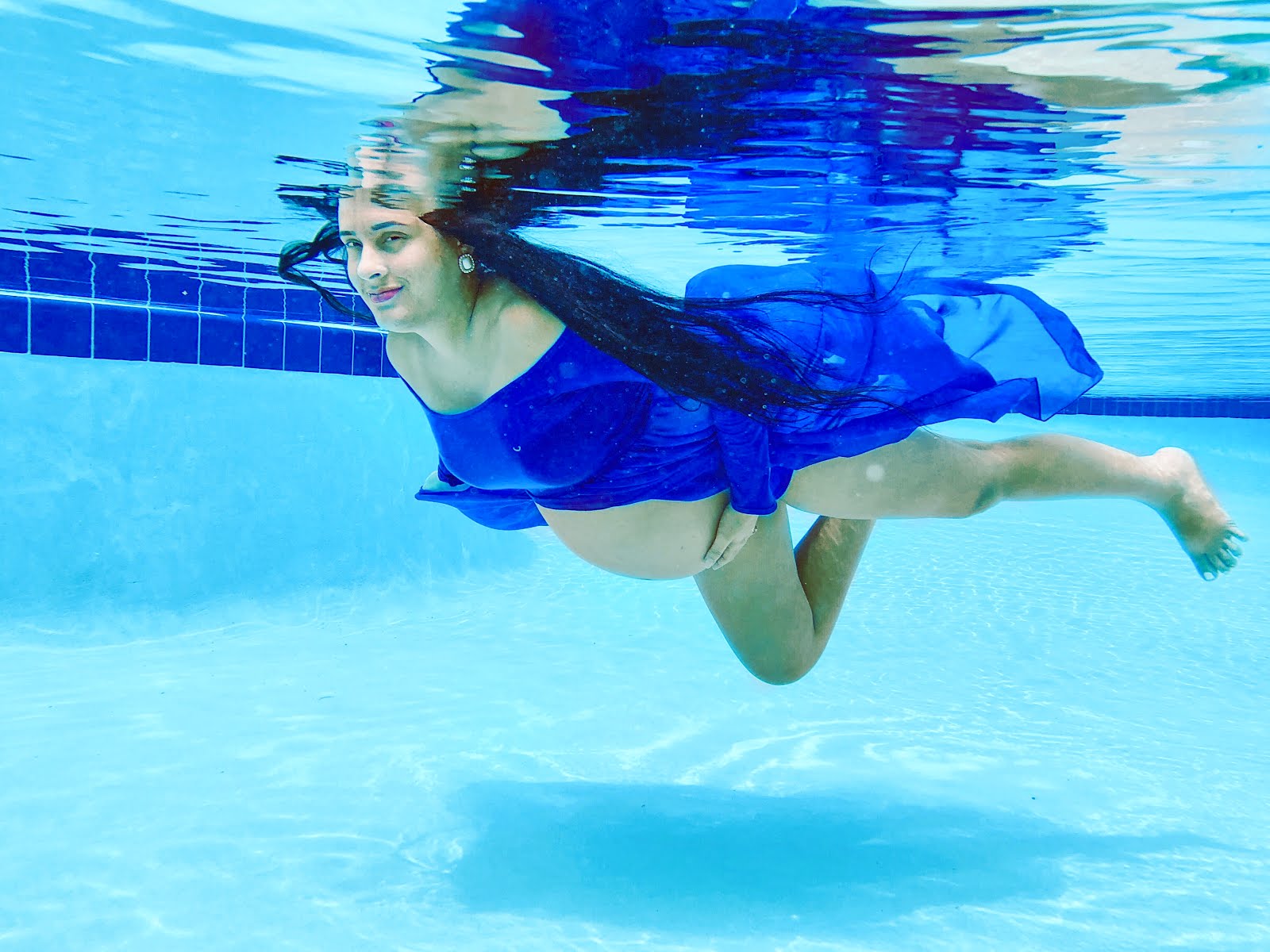 Underwater-Maternity-Photoshoot-Tumblr-Inspired-Vivi-Brizuela
