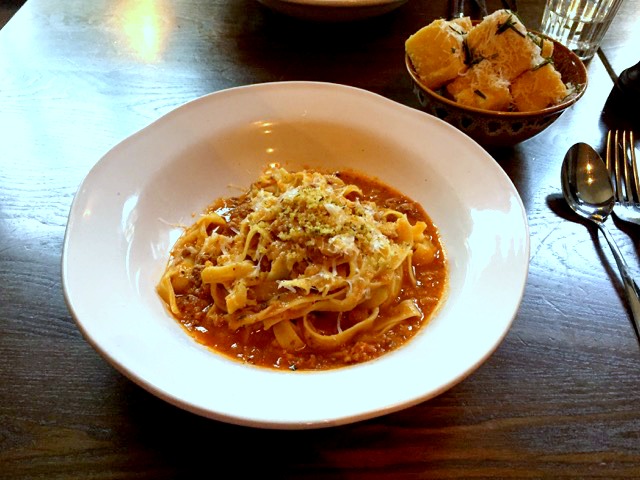 Jamie's Italian Nottingham Review | Morgan's Milieu: I didn't even get to try the Hubby's Tagliatelle Bolognese.