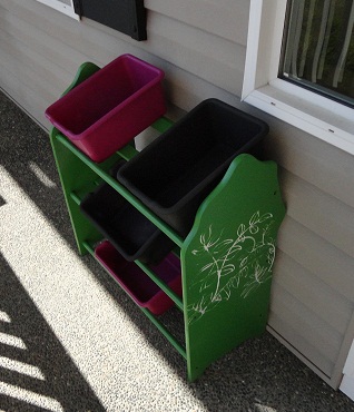 Randomness is Random: DIY Upcycled old toy rack