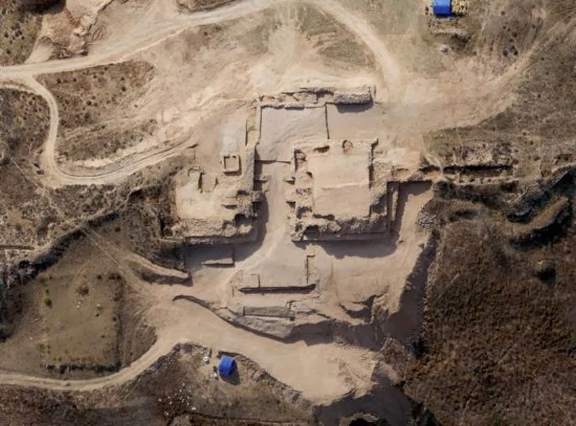 Chinese archaeologists uncover 4,000-year-old fortifications