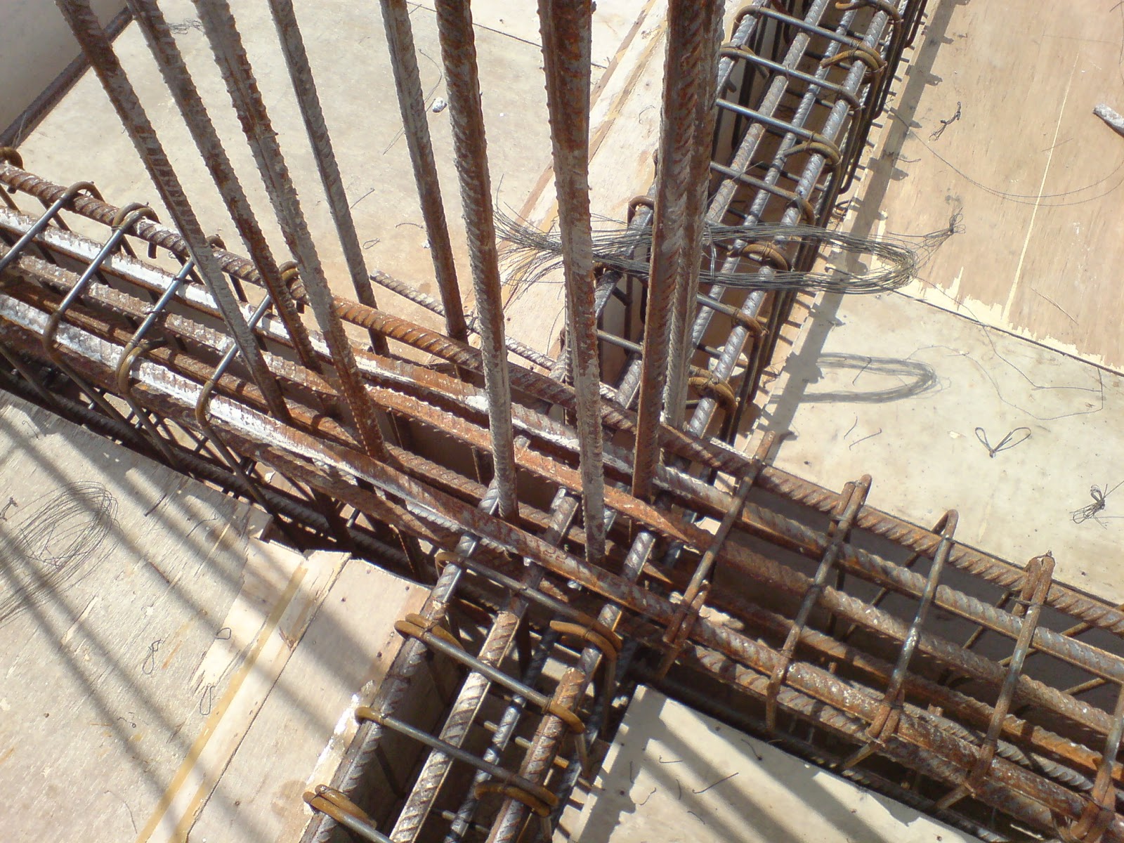 PENENTUAN DIMENSI ELEMEN STRUKTUR TEKNIK SIPIL