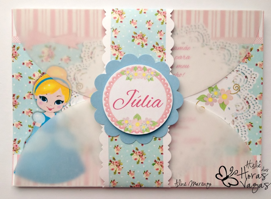 convite artesanal infantil aniversário princesas disney cinderela provençal floral delicado azul e rosa menina