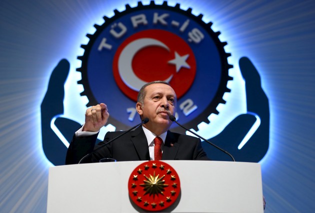 Ερντογάν - Νταβούτογλου: Από το "στρατηγικό βάθος" στο στρατηγικό λάθος