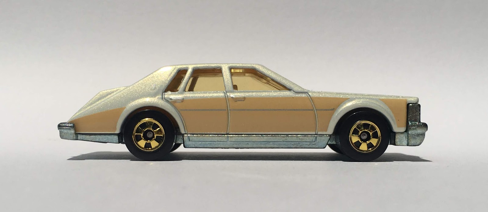 hot wheels cadillac seville