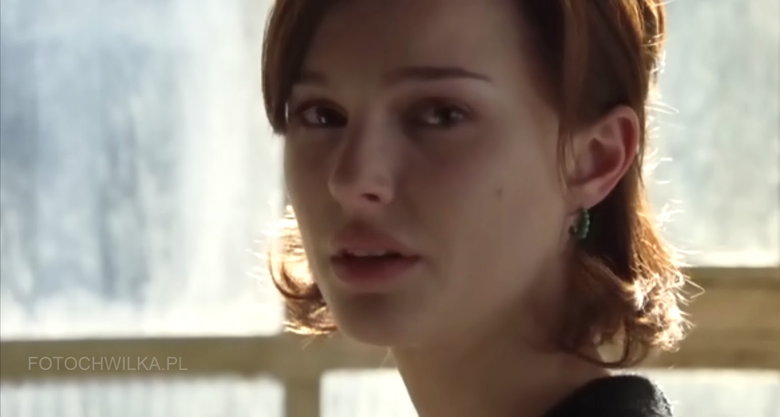Scena z filmu "Bliżej" (Closer) - Natalie Portman