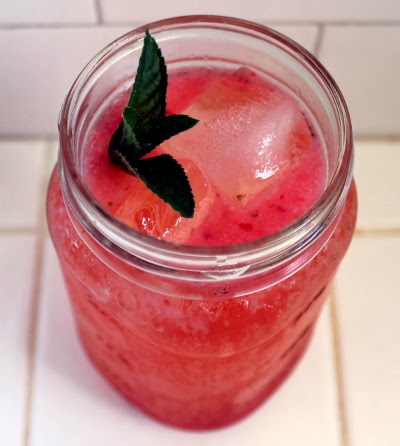 Strawberry rhubarb vodka sparkler