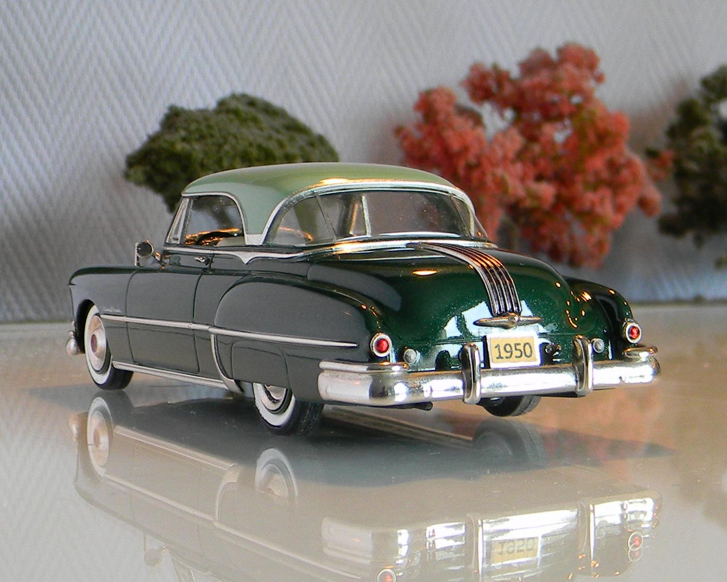 Voitures américaines 1/43 Motor City USA MC47 Pontiac 2 dr HT 1950