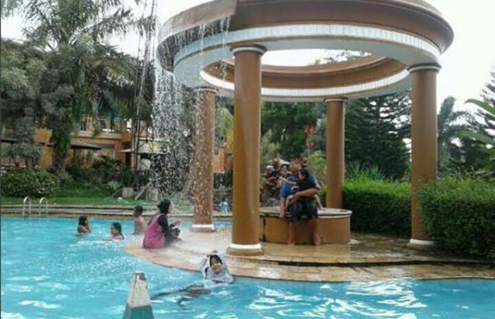 Harga Tiket Masuk Lokasi The Fountain Waterpark Resto Ungaran Semarang Jejak Kenzie