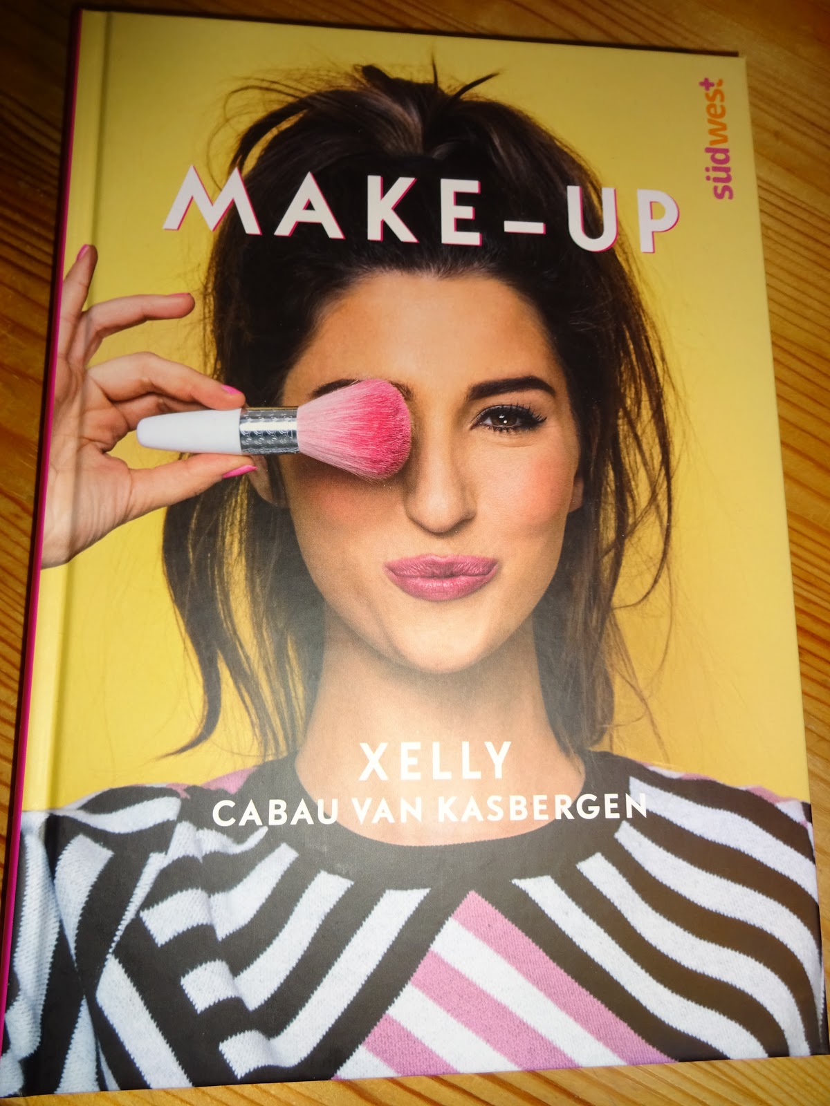 Sommerleses Bücherkiste MakeUp Xelly van Kasbergen