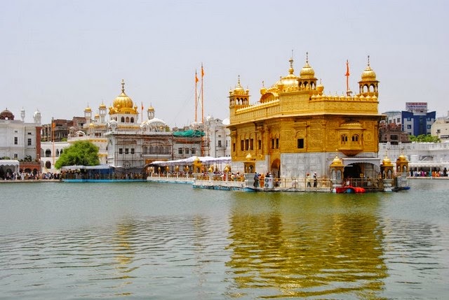44. Golden Temple (Amritsar, India)
