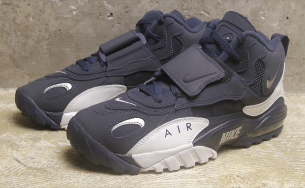 nike internationalist womens canada