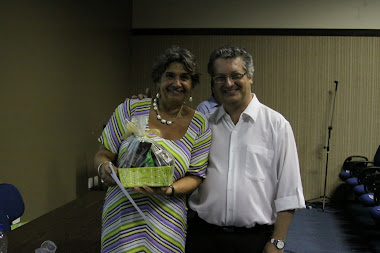 Ao lado da Profª Fátima Freire Dowbor