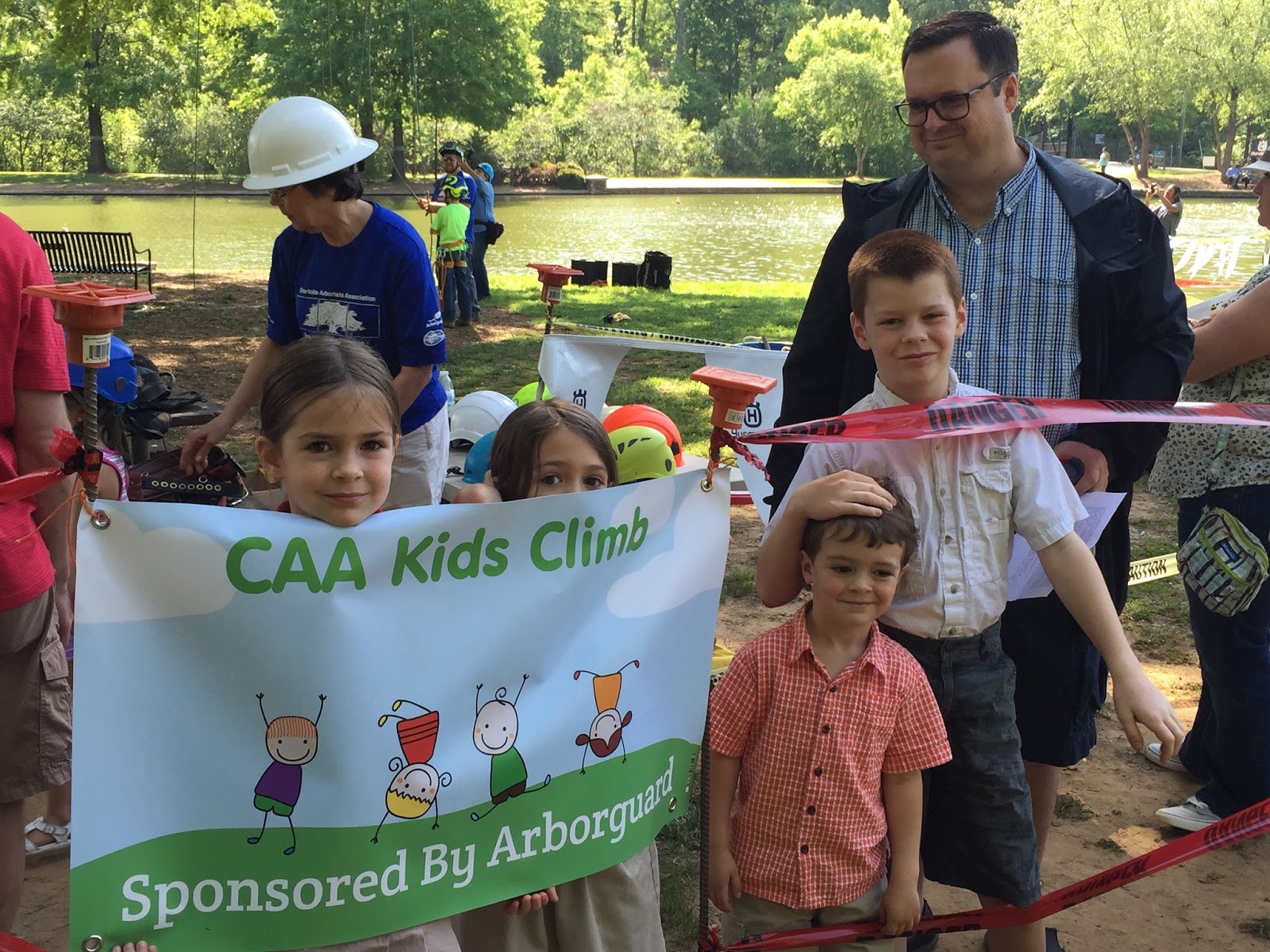 Gloria in Excelsis Deo Charlotte Arborists' Association's Tree