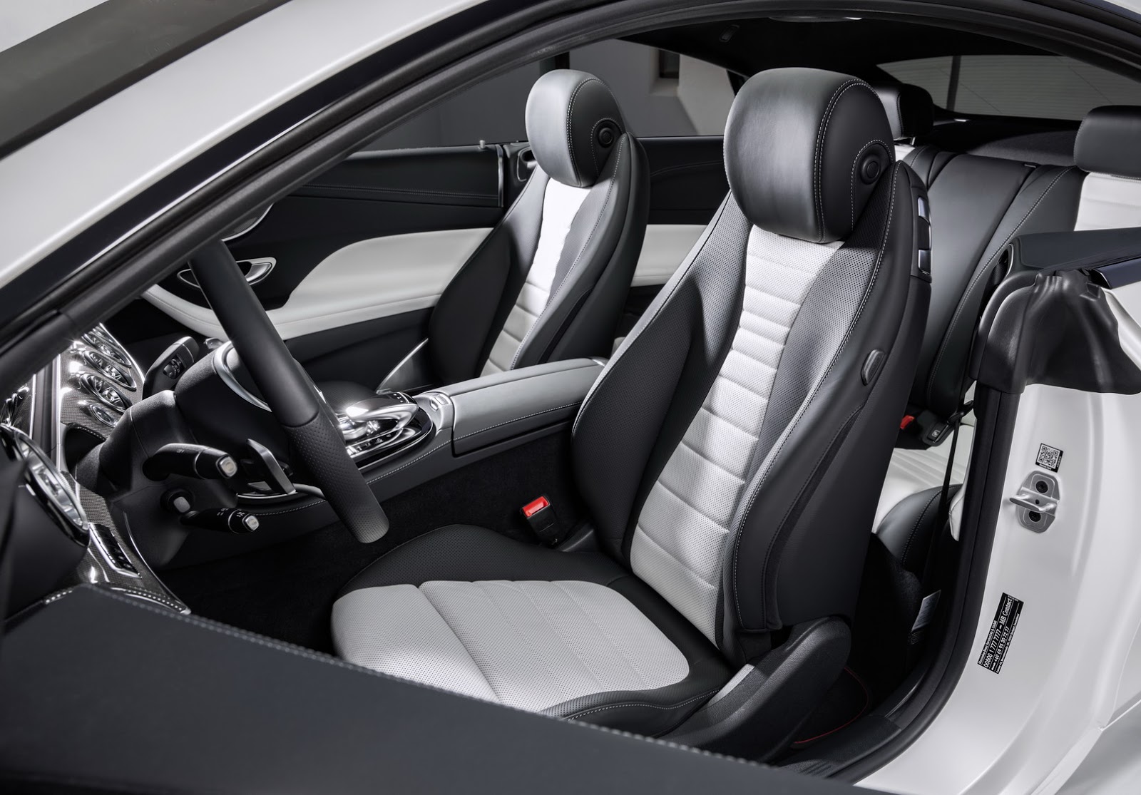 2018-Mercedes-E-Class-Coupe-57.jpg