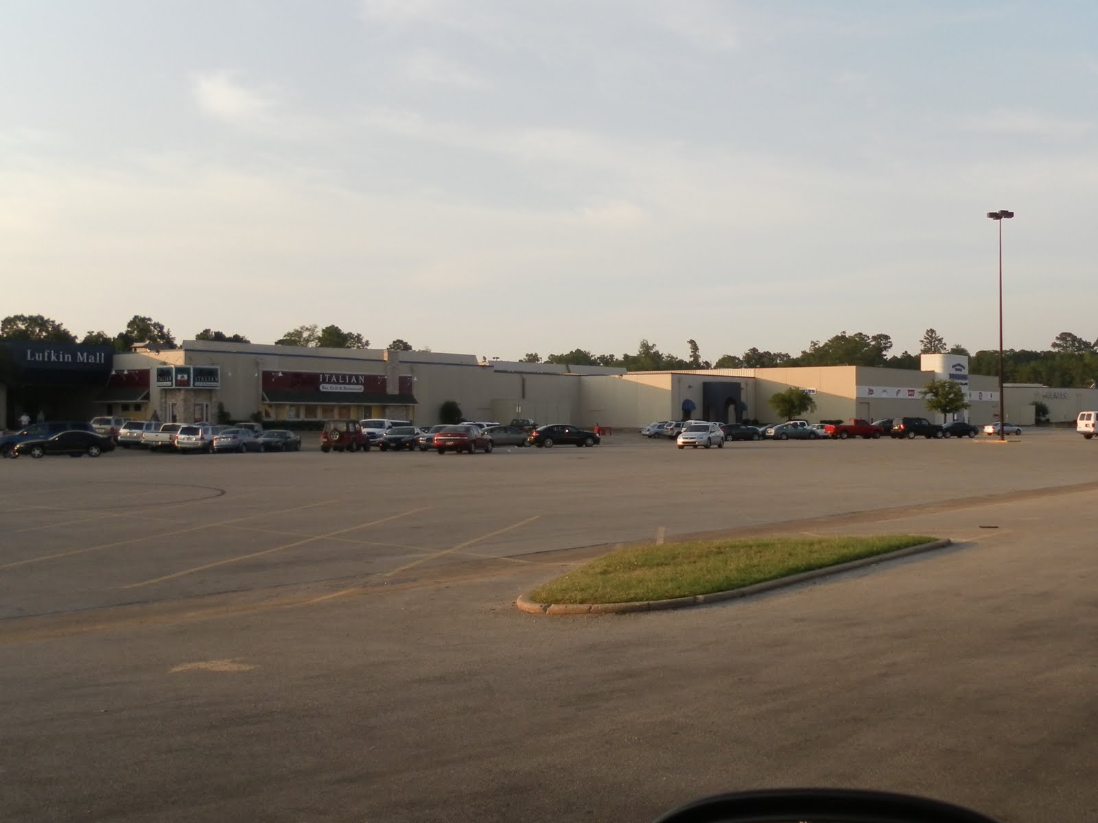 The Louisiana and Texas Retail Blogspot Lufkin Texas the Mall and Belk