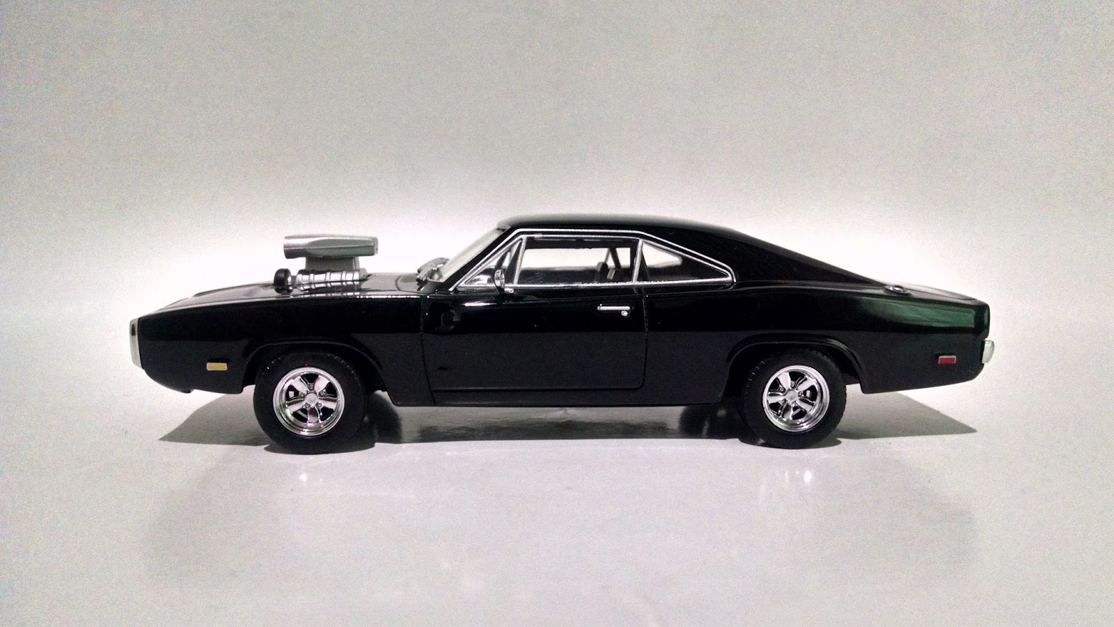 Mi Colección a Escala 1/43 DODGE CHARGER R/T 1970