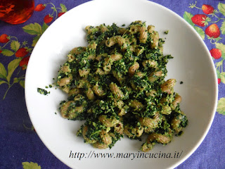 Pasta al pesto di cavolo nero