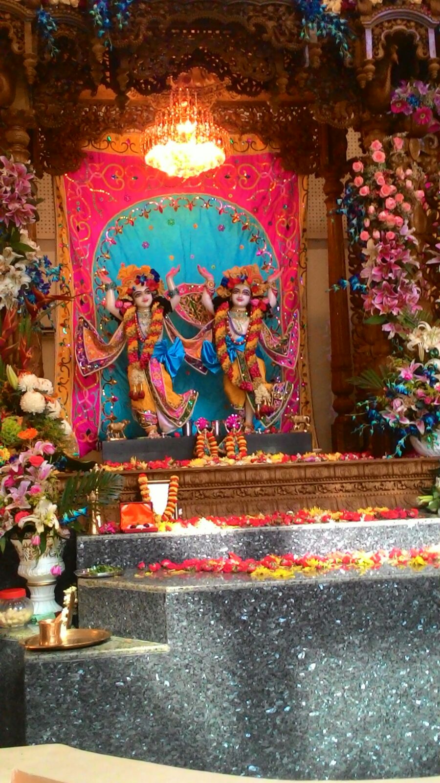 Siddha Heartbeat THE SRI SRI RADHA KRISHNA TEMPLE OF DEVOTION