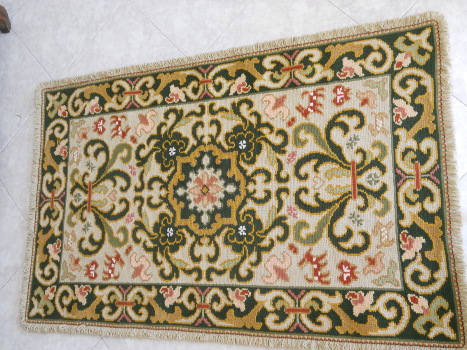 janela-m-gica-tapete-de-arraiolos