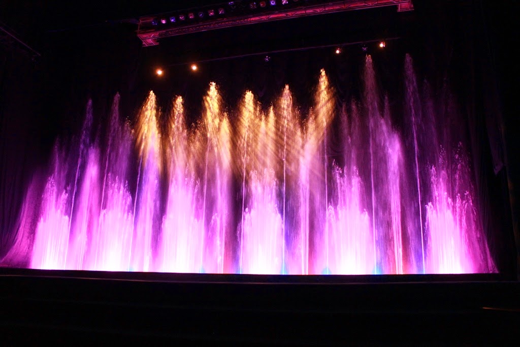 Аквамарин танцующие фонтаны в москве