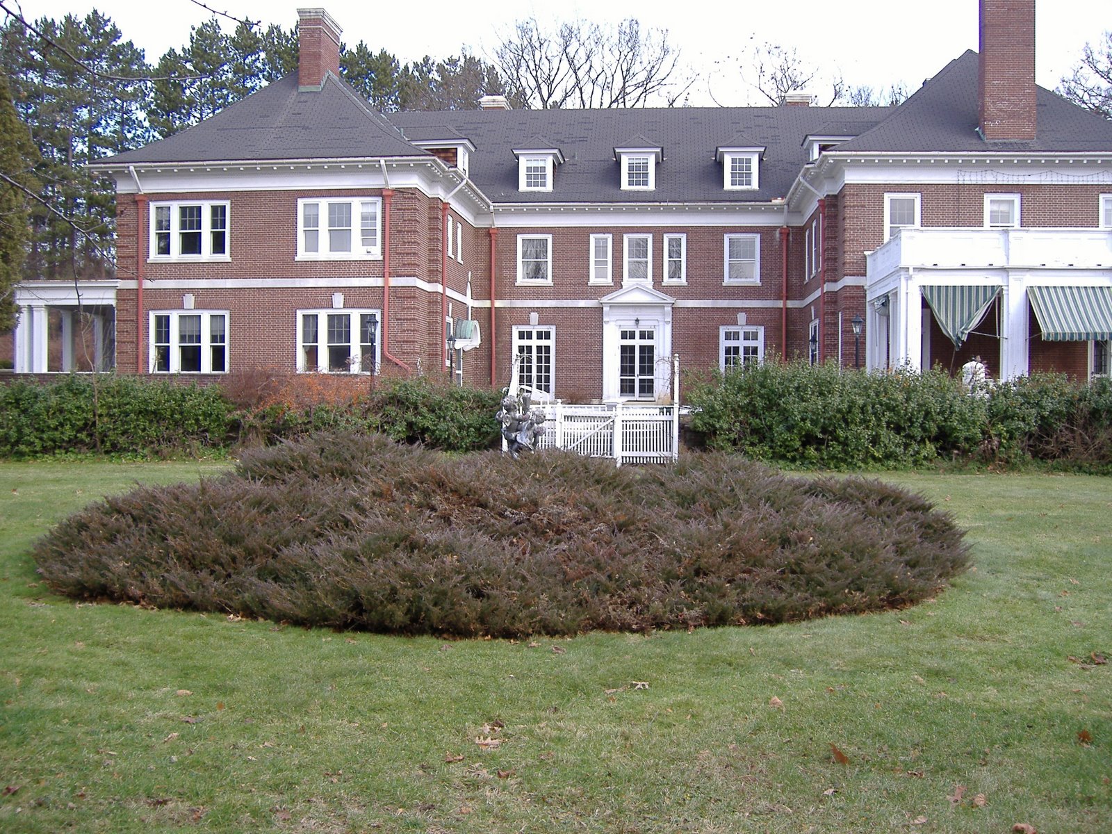 From City to Suburbia 101 Main St, Dalton, MA 01226