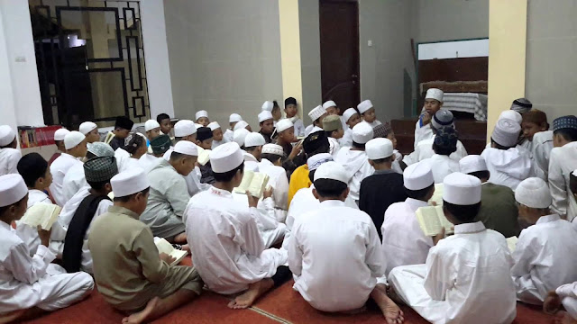 Ingin Anak Jadi Hafiz? Ini 3 Pesantren Terbaik untuk Menghafal Al-Qur’an di Indonesia