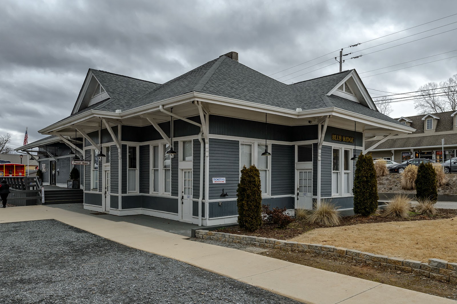 Bubba's Garage Photos from the Blue Ridge Scenic Railway