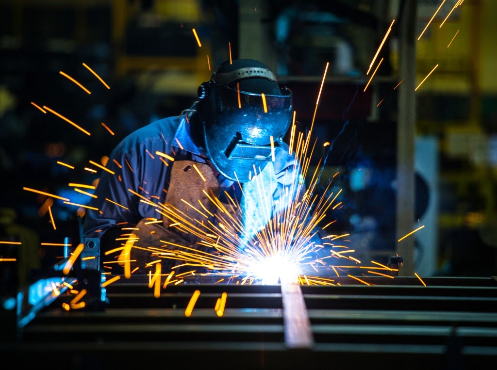 Continental Industries 7 Ways to Avoid Hazards of Metalworking Fluid
