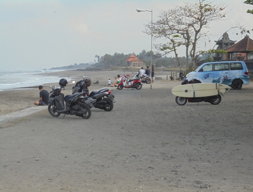Kedungu Beach Surf, Kedungu Beach Tabanan Bali, Pantai Kedungu Tabanan Regency Bali