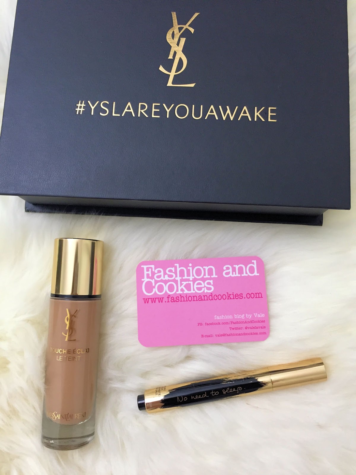Touche Éclat Le Teint foundation and YSL Touche Éclat collector slogan edition on Fashion and Cookies beauty blog, beauty blogger