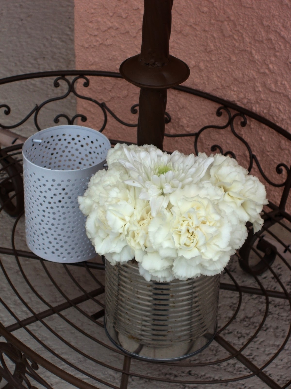 A Stylish Affair by Jessie Most Inexpensive Wedding Flowers