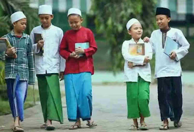 Kata Bijak "Kata Orang Untukmu Santri"