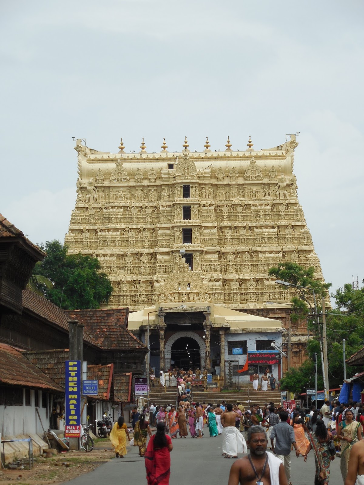 Unique worship of Lord Vishnu at Padmanabha Swamy temple, Kerala