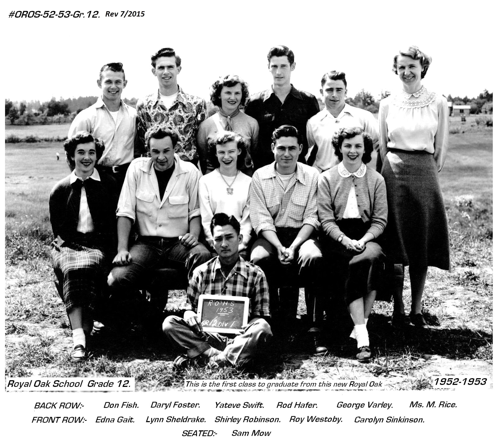 Royal Oak School Yard Class photos from the "1952" Royal Oak School.