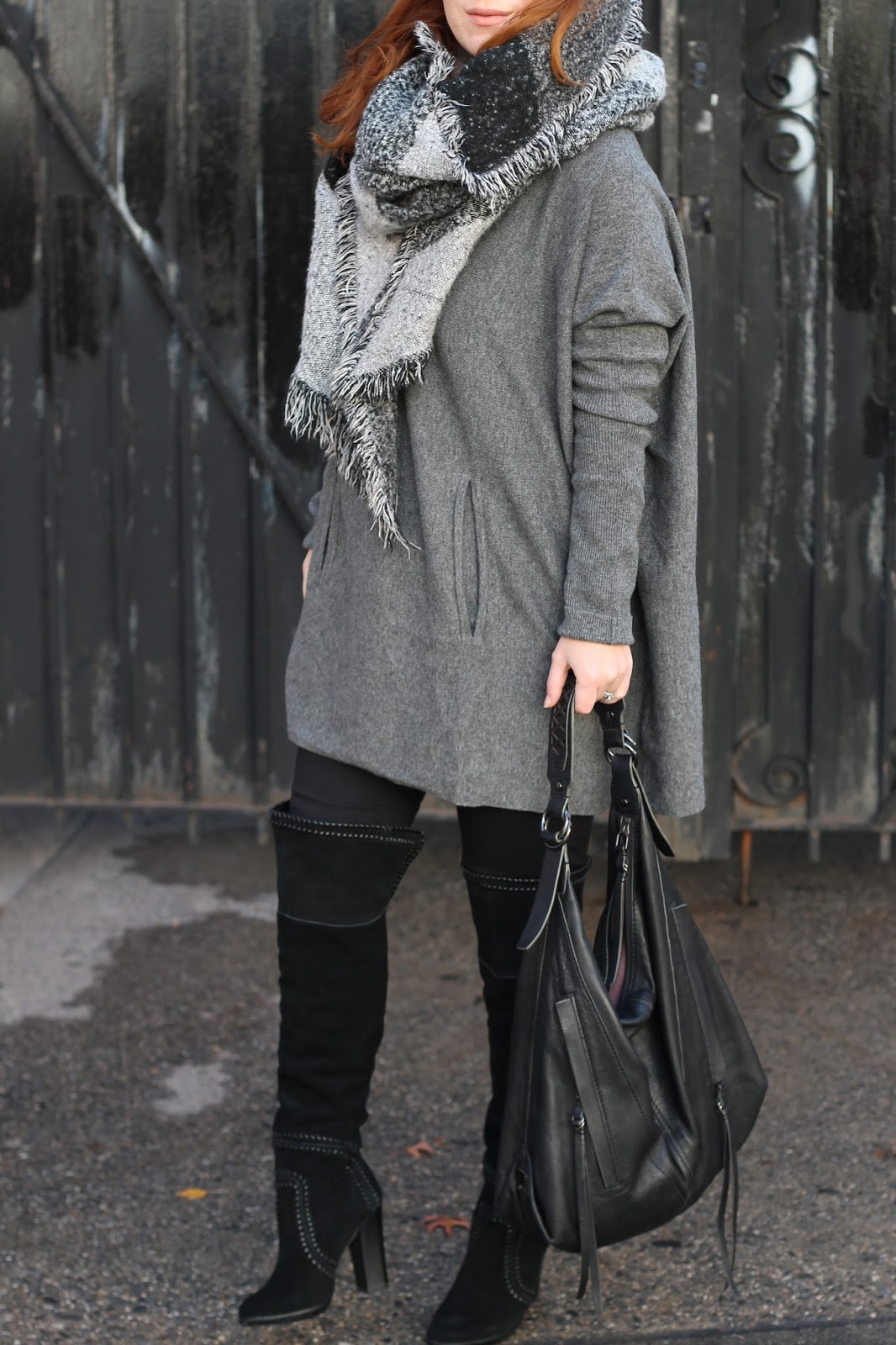 2 Ways To Wear Oversized Sweaters TfDiaries