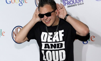 photo of Sean Forbes, deaf musician and cofounder of DPAN (The Deaf Performing Arts Network)