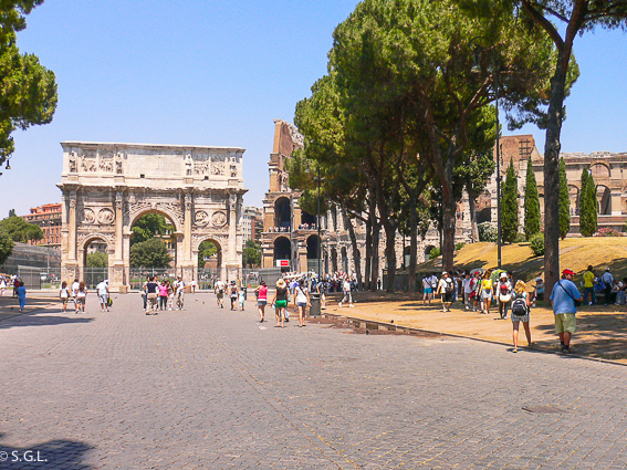 Arco de Constantino y Coliseo de Roma Arco de Constantino y Coliseo de Roma