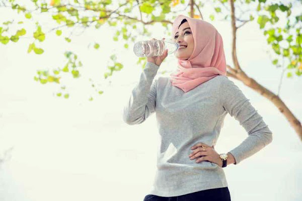 Manfaat Air Zam-zam Menurut Islam Manfaat Air Zam-zam Menurut Islam